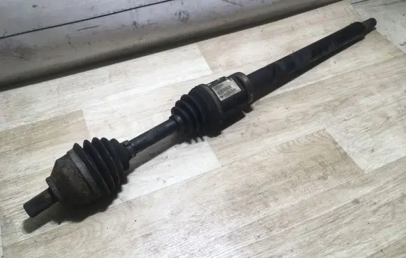 Volvo C70 Front driveshaft 30783176