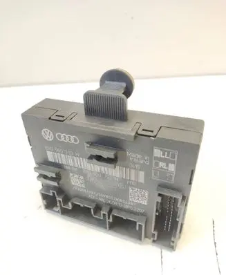 Audi A1 Door control unit/module 8X0959793H 10094291