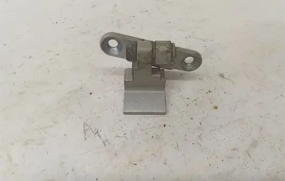 BMW 5 F10 F11 Front door upper hinge 7185618