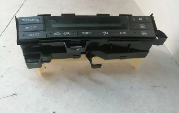Toyota Prius (XW30) Climate control unit 75D726