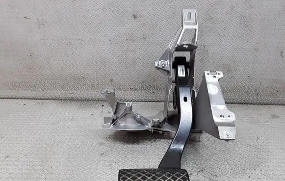 Audi A6 S6 C6 4F Brake pedal 4F1723117E 4F1723140