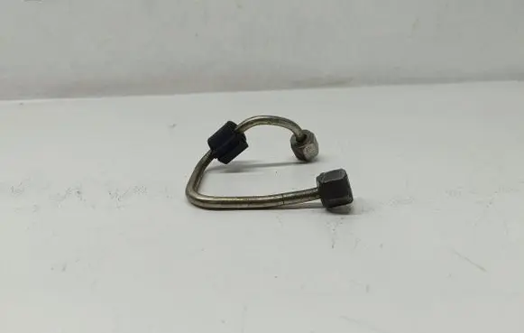Volkswagen Golf VI Fuel injector supply line/pipe mc0301F