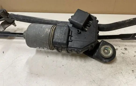 Jaguar X-Type Front wiper linkage and motor 0390241708 17508