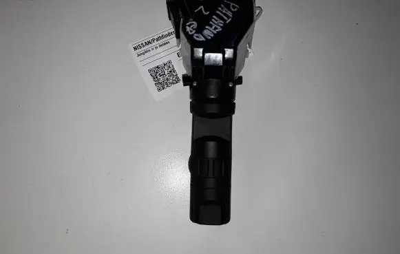 Nissan Pathfinder R51 Wiper turn signal indicator stalk/switch