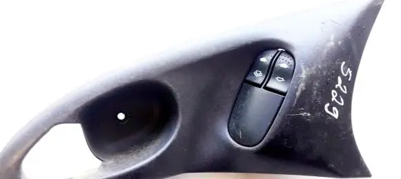 Ford Focus Electric window control switch 98AG14529AC
