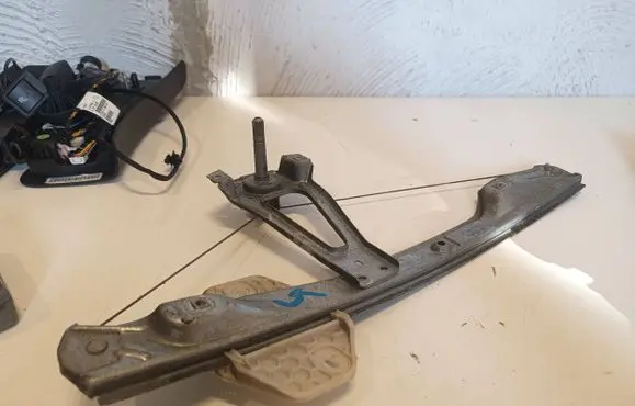 Renault Clio II Rear door manual window regulator 7700434303