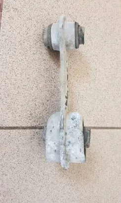 Renault Lodgy Gearbox mounting bracket
