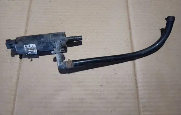 Opel Zafira B Headlight washer pump 19222