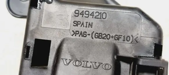 Volvo S60 Fuse box set 9494210 9494211