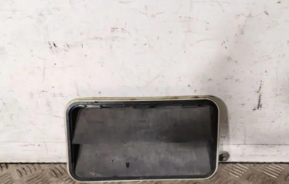 Hyundai Santa Fe Quarter panel pressure vent 975103K000