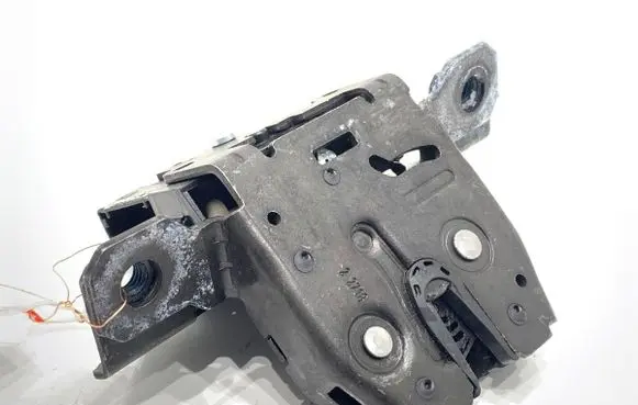 Opel Astra K Tailgate exterior lock 