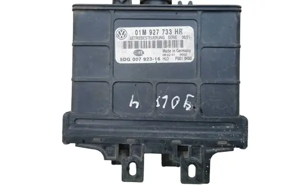 Volkswagen Golf IV Gearbox control unit/module 01M927733HR 5DG00792316