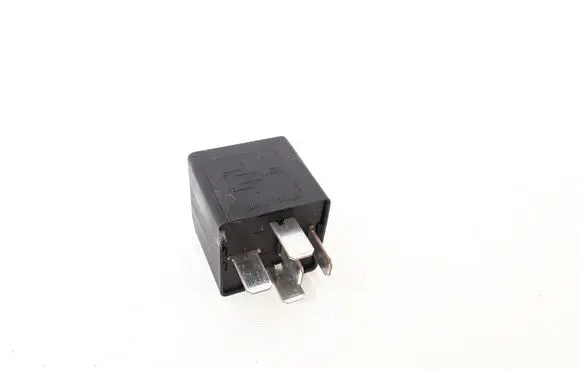 Ford Mondeo Mk III Other relay F0AB14B192AA
