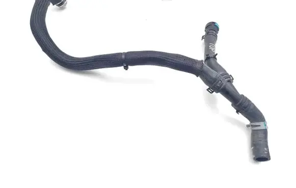Land Rover Range Rover Evoque L551 Engine coolant pipe/hose L8D2-8D132