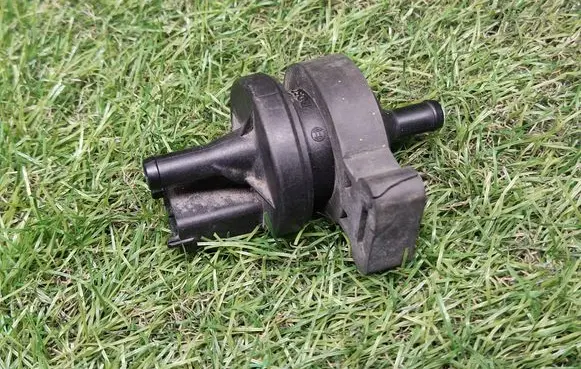 Ford Focus Electromagnetic valve 0280142412