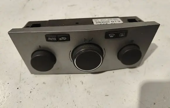 Opel Zafira B Climate control unit 13274229 12062008 04M7508C68