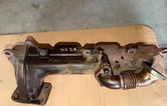 Iveco Daily 6th gen Exhaust manifold 5802801271