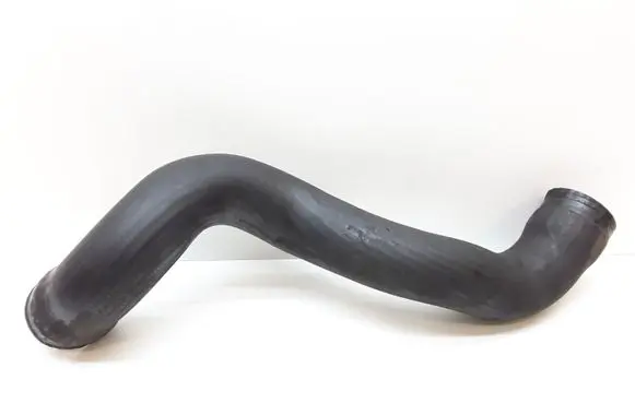 Volvo XC90 Intercooler hose/pipe 30645935