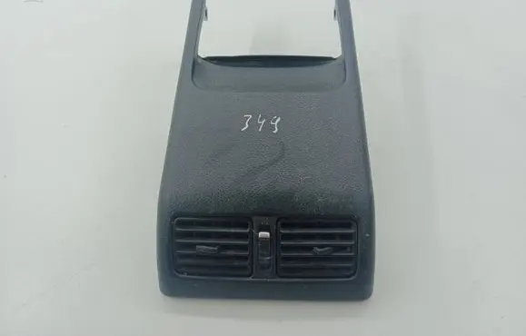 Nissan X-Trail T31 Rear air vent grill 687944P000