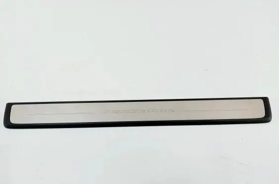 Volvo XC40 Front sill trim cover 32260782