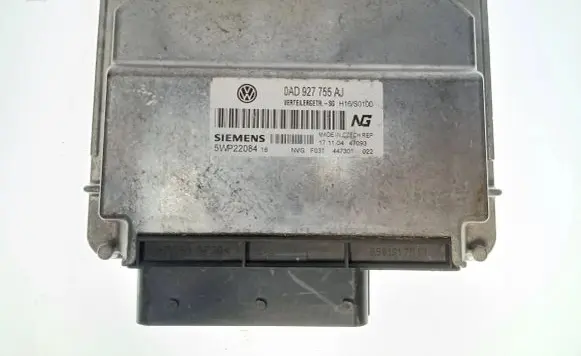 Volkswagen Touareg I Transfer box differential control unit 0AD927755AJ H16S0100 5WP22084