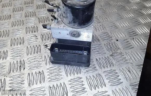 Volvo S40, V40 ABS Pump 4N512C405EB 30672506 10096004173