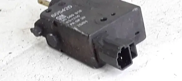 Opel Zafira A Central locking motor 90589918 605420 1101215