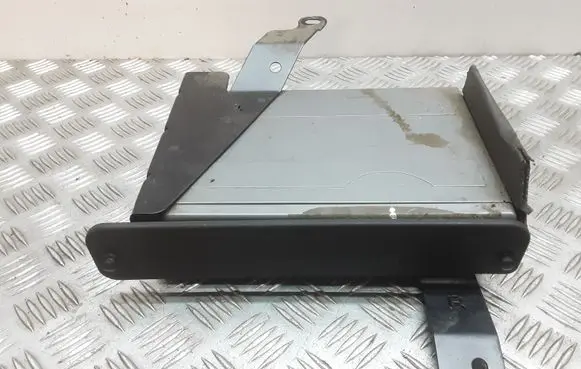 Toyota Avensis T250 Navigation unit CD/DVD player 0866200880