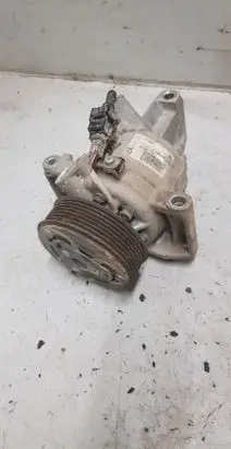 Dacia Sandero II Air conditioning (A/C) compressor (pump) 926003541R