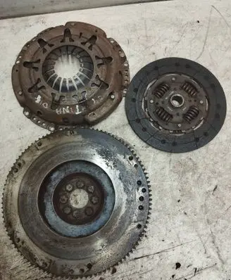 Nissan Almera Tino Clutch set kit