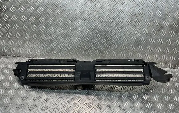 Audi A5 Radiator trim 8W0122323