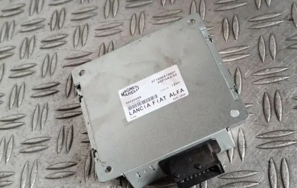 Fiat 500L GPS navigation control unit/module 50520409 571950410401 LW1T0318M