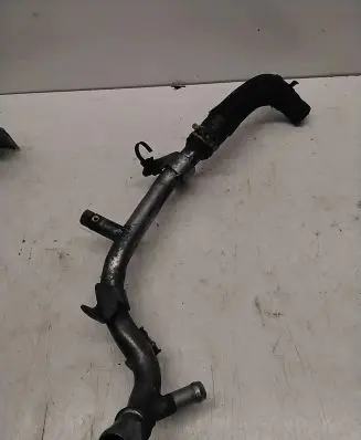 Renault Trafic III (X82) Engine coolant pipe/hose