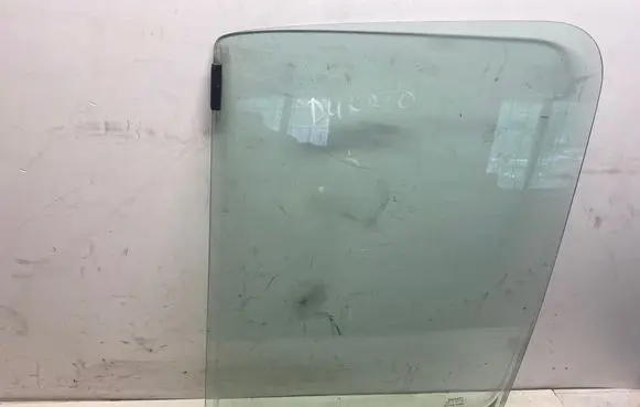 Fiat Ducato Front door window glass four-door