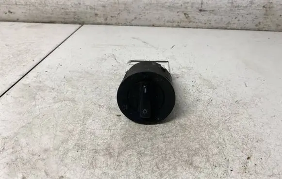 Volkswagen Golf IV Light switch TC41C0941531 C1-T0550