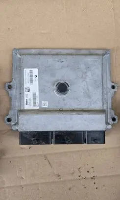 Renault Captur Engine control unit/module ECU 237104789R