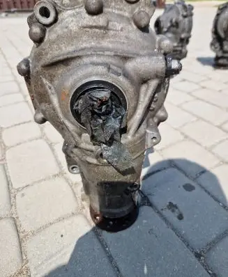 Front differential