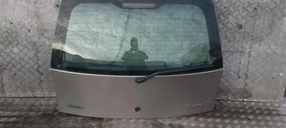Fiat Punto (188) Tailgate/trunk/boot lid