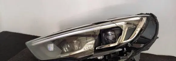 Opel Insignia B Headlight/headlamp 39195645 10504290003 300474909