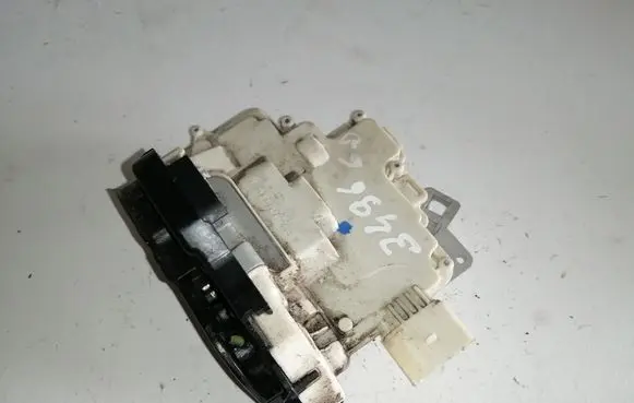 Audi A6 S6 C6 4F Rear door lock 4F0839016A
