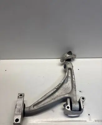 Volvo XC60 Front lower control arm/wishbone 180241839219