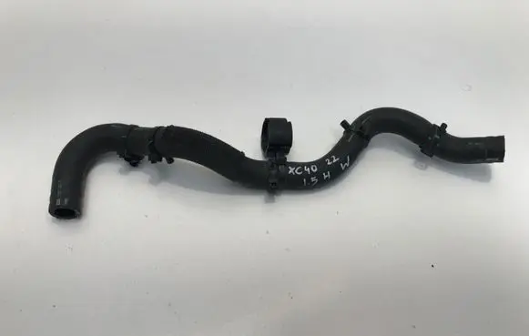 Volvo XC40 Engine coolant pipe/hose 32138788 8890088430