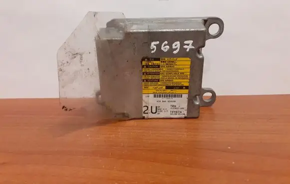 Toyota Avensis T250 Airbag control unit/module 8917005190 5697