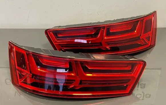 Audi Q7 4M Rear/tail lights AU736SAE14S 20900209 4M0945094L