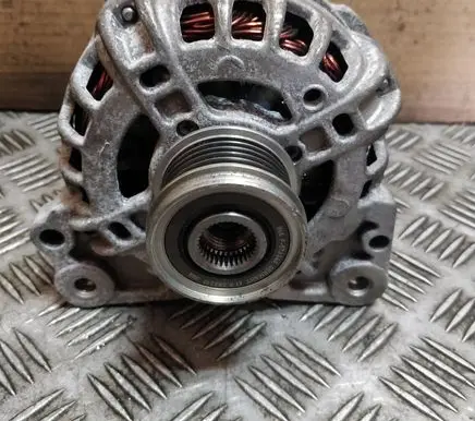 Volkswagen e-Up Generator/alternator 04C903023