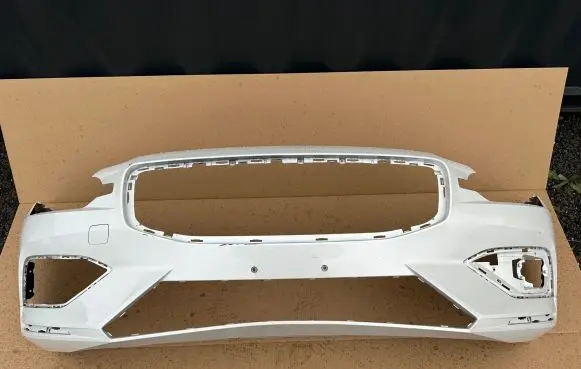 Volvo V60 Front bumper 31690589 BP3EA