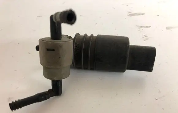 Audi A4 S4 B6 8E 8H Windscreen/windshield washer pump