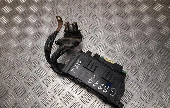 Nissan Navara D23 Fuse box set 24382EW70B