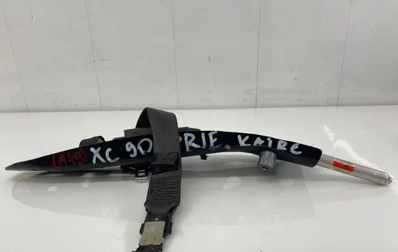 Volvo XC90 Front seatbelt 8619629