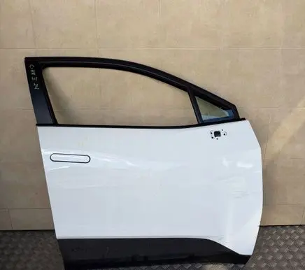 Toyota C-HR II Front door